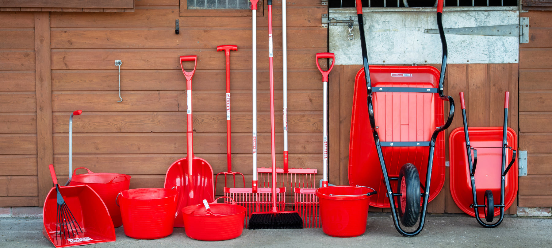 Stable equipment on a yard