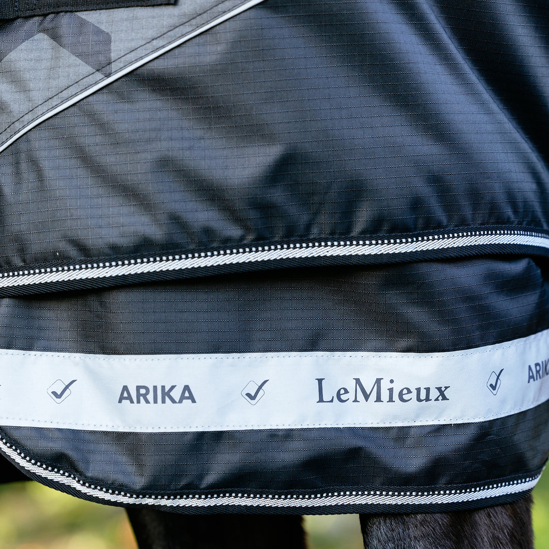 LeMieux Arika Reflective 200g Detach-A-Neck Turnout Rug Black