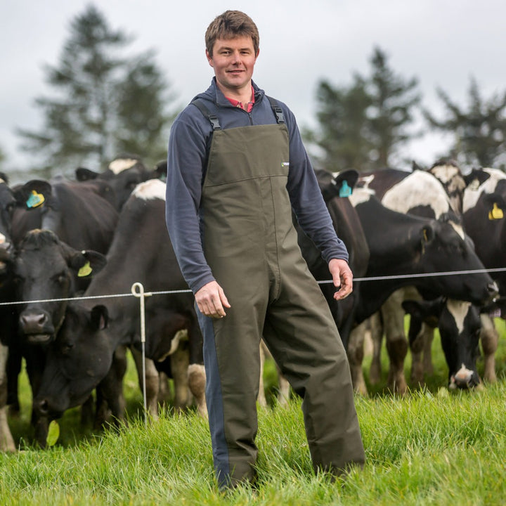 The Kaiwaka Mens Stormforce Bib Over Trousers in Green#Green