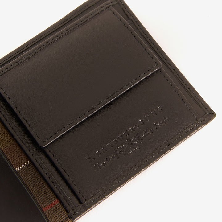Barbour Logo Leather Billfold Wallet