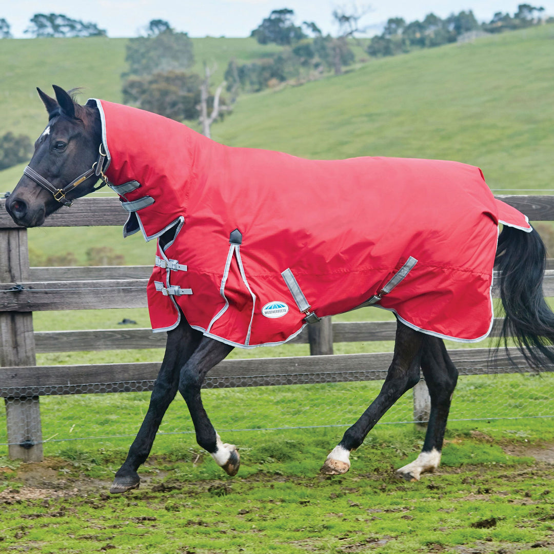 The Weatherbeeta Comfitec Classic Combo Medium Turnout in Red#Red