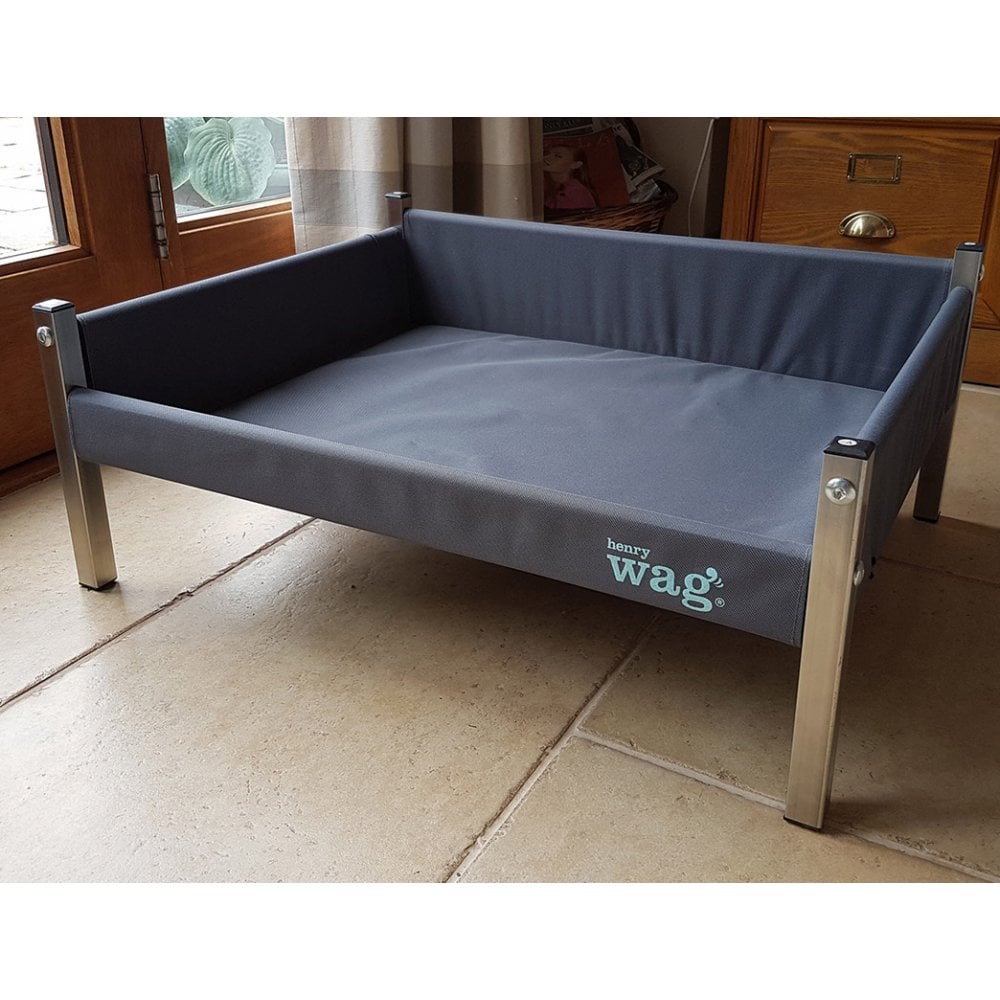 Henry Wag Elevated Dog Bed