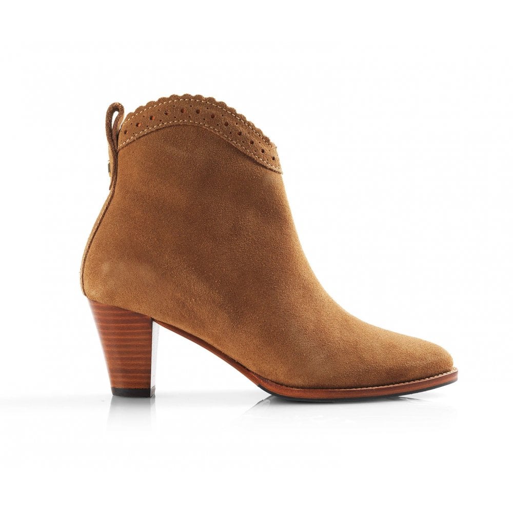 The Fairfax & Favor Ladies Regina Ankle Boot Suede in Tan#Tan