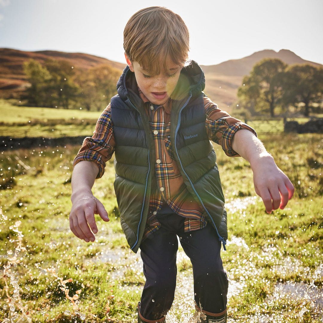 The Barbour Boys Roker Quilt Gilet in Olive#Olive