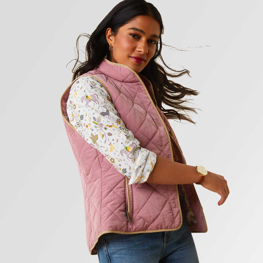 The Ariat Ladies Woodside 2.0 Vest in Light Pink#Light Pink