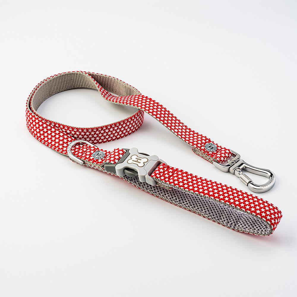 The Hugo & Hudson Printed Dog Lead in Red Print#Red Print