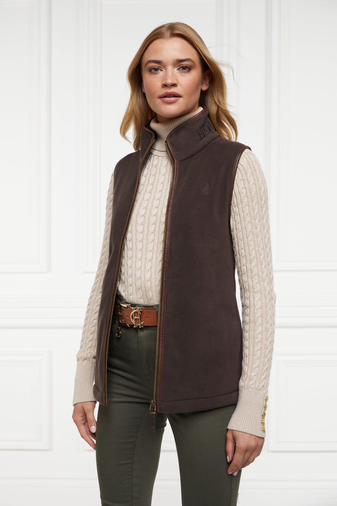 The Holland Cooper Ladies Country Fleece Gilet in chocolate#Chocolate