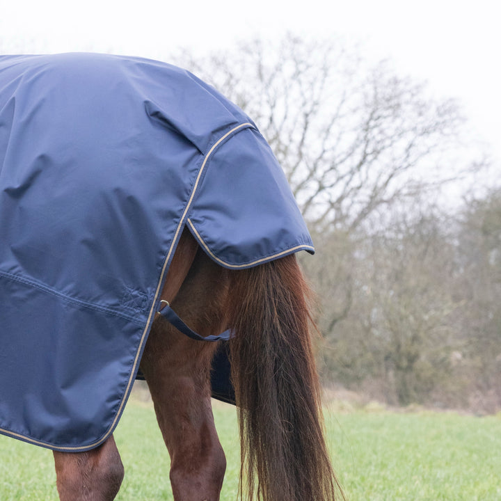 Shires Typhoon Lite Turnout Rug