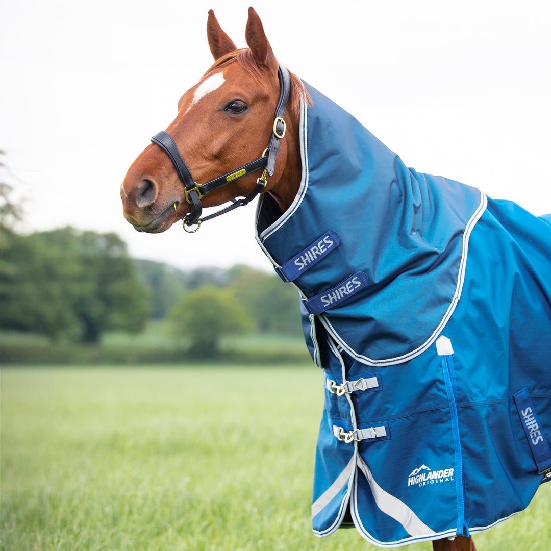 Shires Highlander Original 200g Turnout Rug & Neck Set
