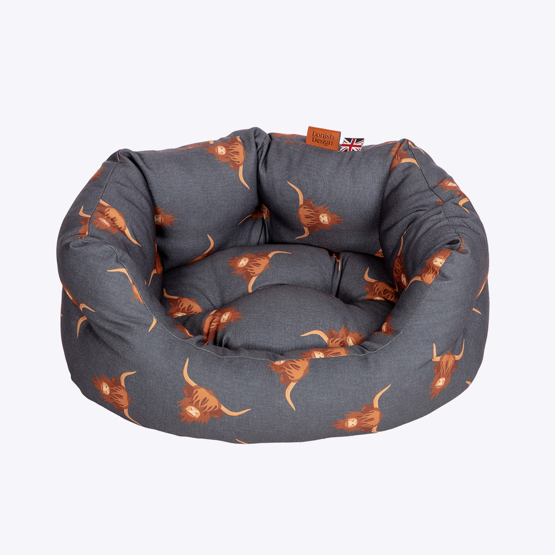 Danish Designs Bramblehorn Highland Cow Dog Bed