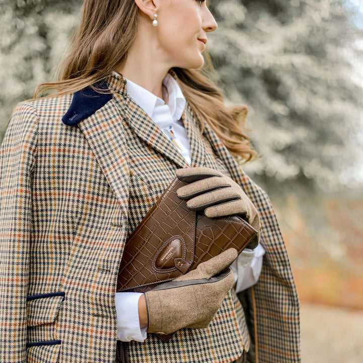 Barkworth Reeve Foxley Clutch