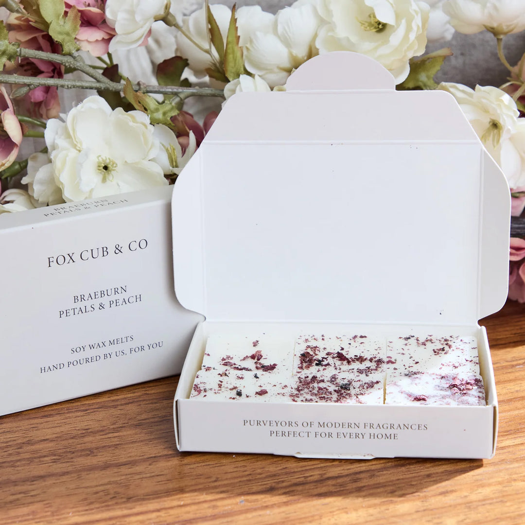 Fox Cub & Co Wax Melt - Braeburn, Petals & Peach