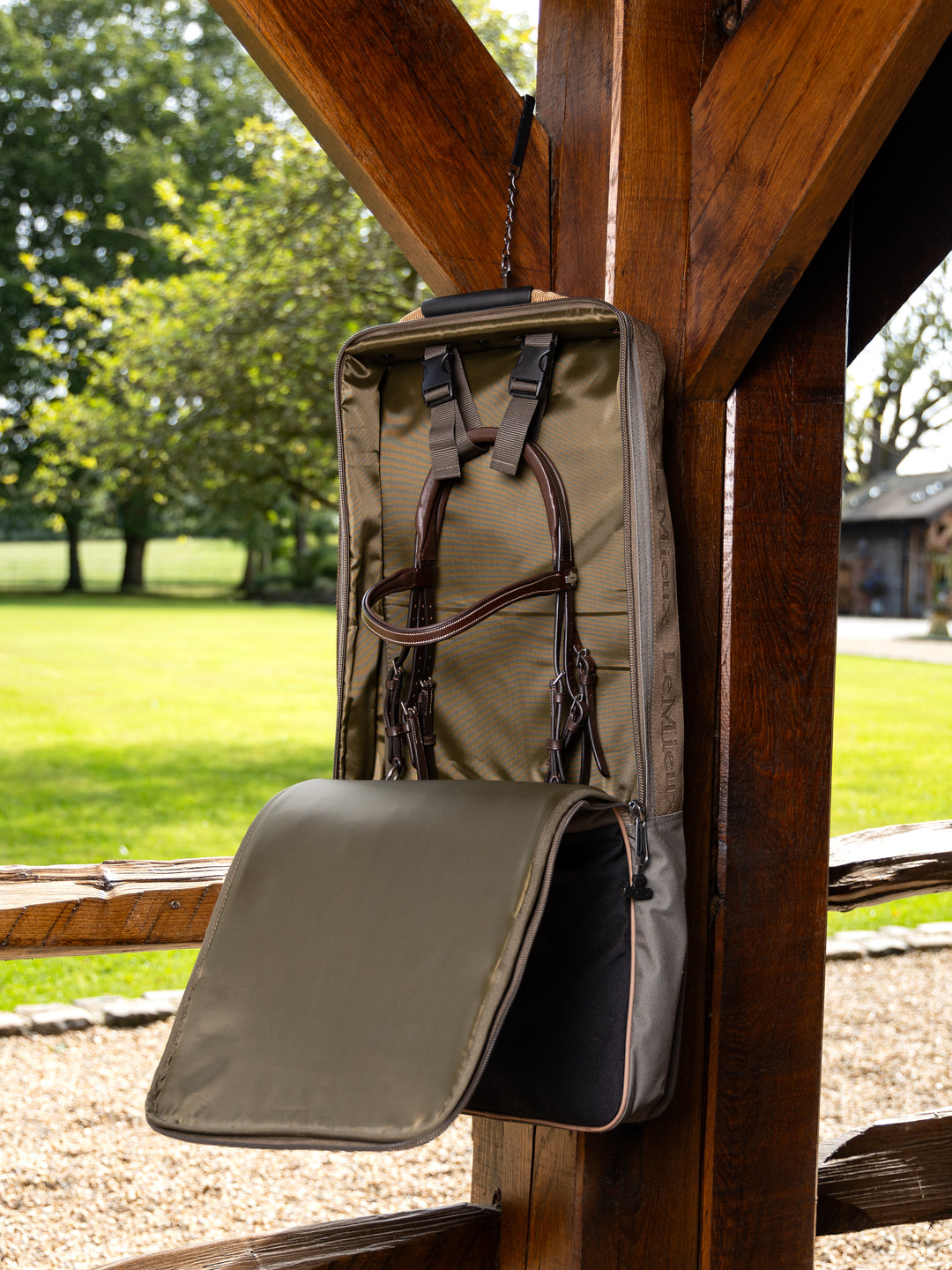 LeMieux Bridle Bag - Alpine