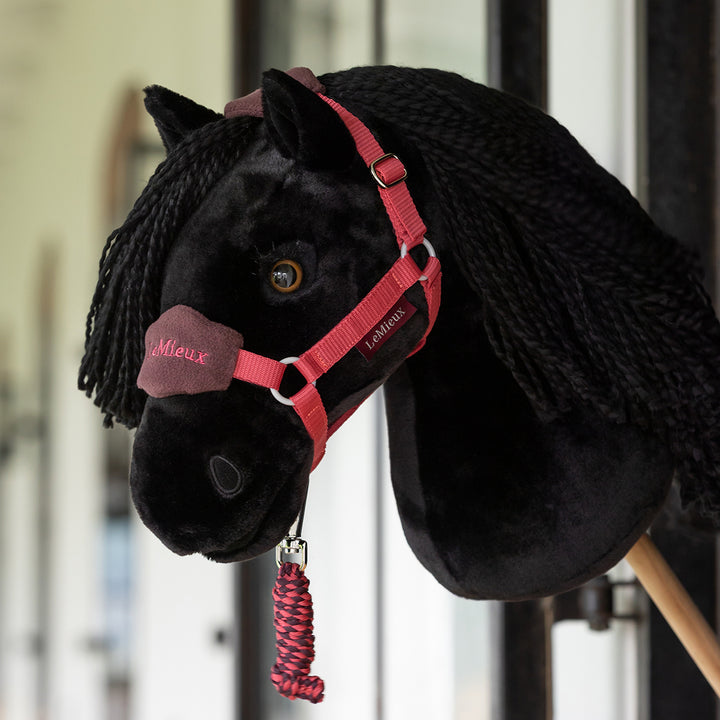 LeMieux Hobby Horse Vogue Headcollar & Leadrope - Cranberry
