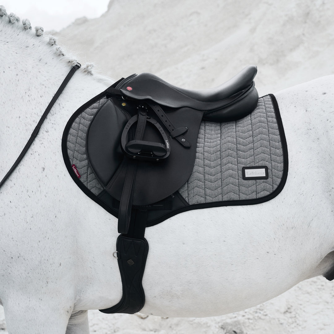 LeMieux Aspen Close Contact Square Herringbone