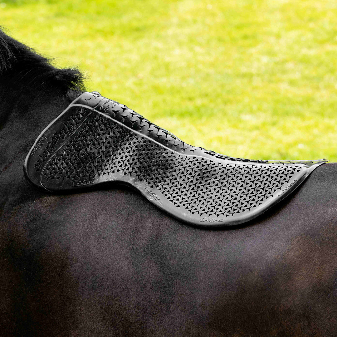 LeMieux Gel-Tek Shaped Half Pad