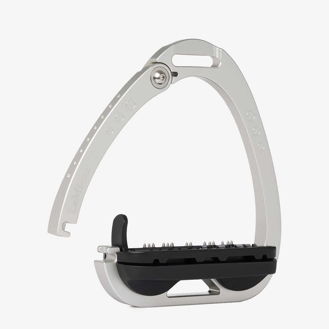 LeMieux Brilliance Vector Balance Stirrup