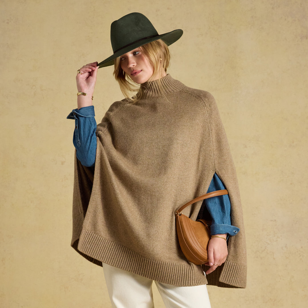 Joules Ladies Knitted Horse Intarsia Cape