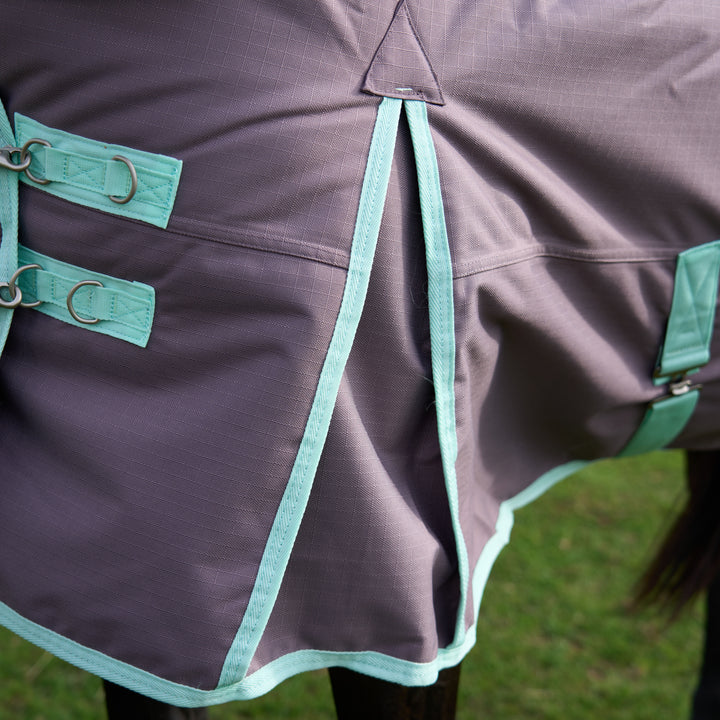 Millbry Hill Pro 200g Detach A Neck Turnout Rug