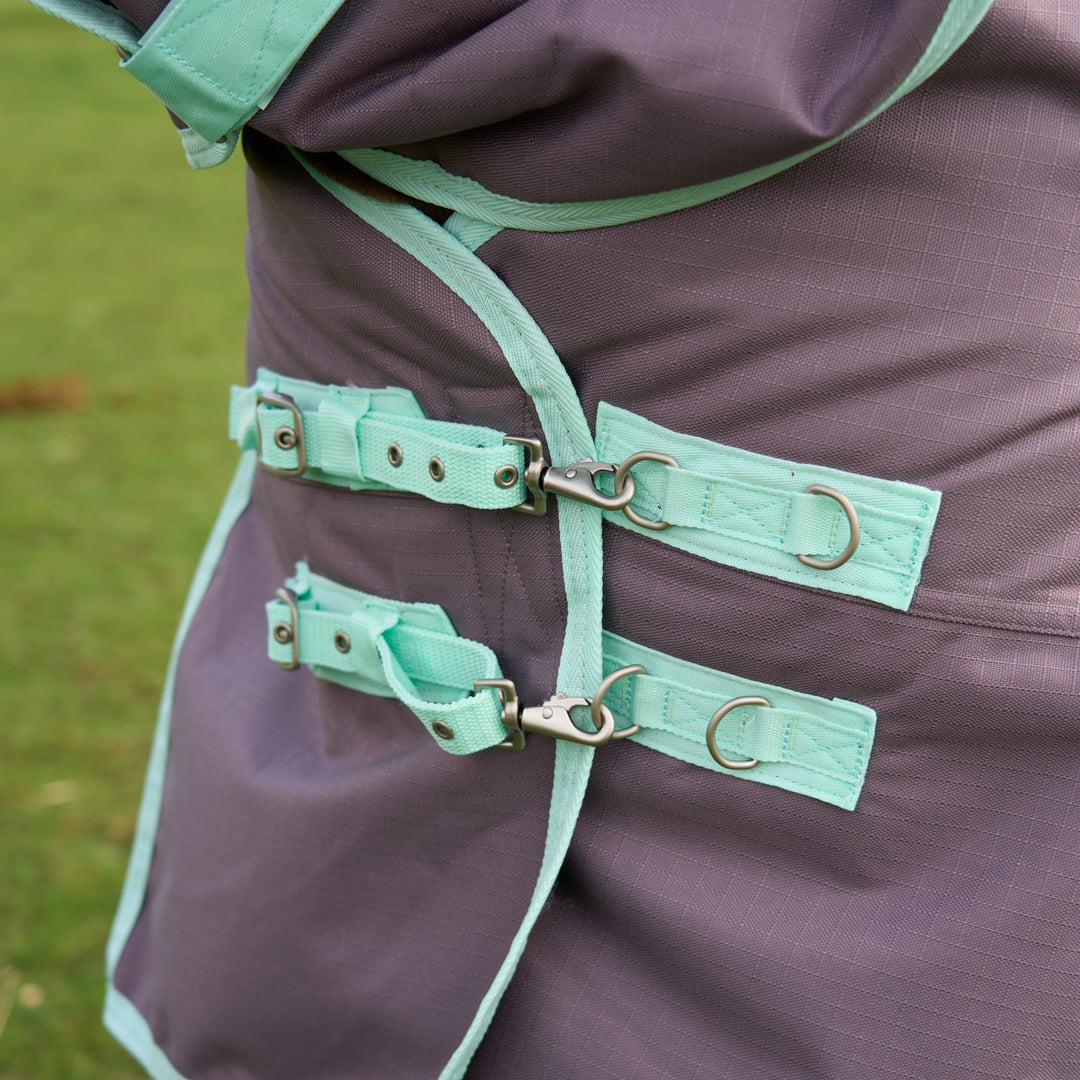 Millbry Hill Pro 200g Detach A Neck Turnout Rug