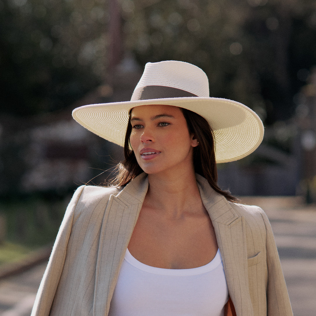 Hicks & Brown Pebmarsh Extra Wide Brim Fedora Khaki Ribbon
