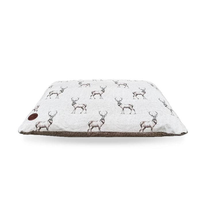 Snug & Cosy Moorland Stag Dog Lounger