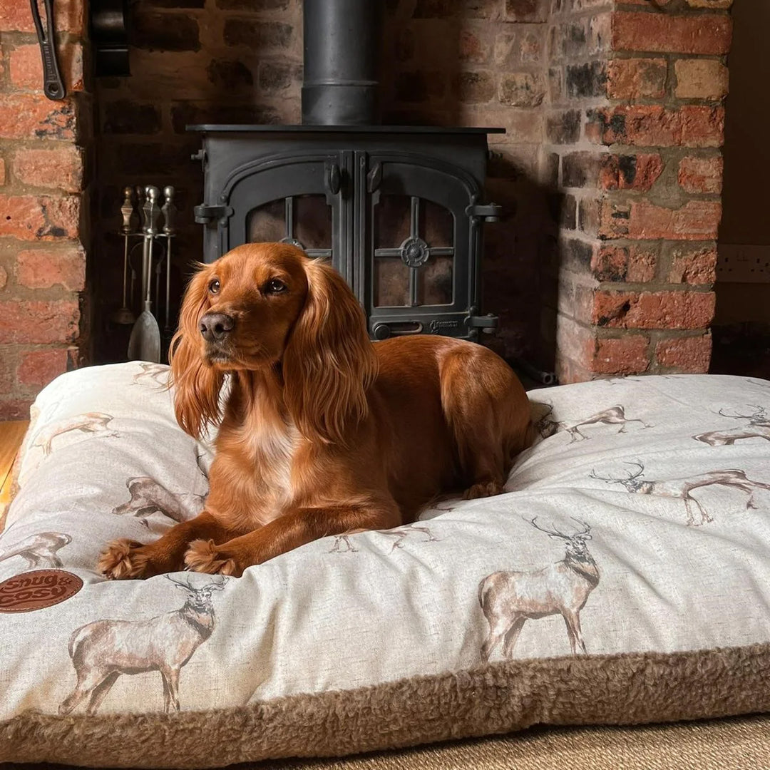 Snug & Cosy Moorland Stag Dog Lounger