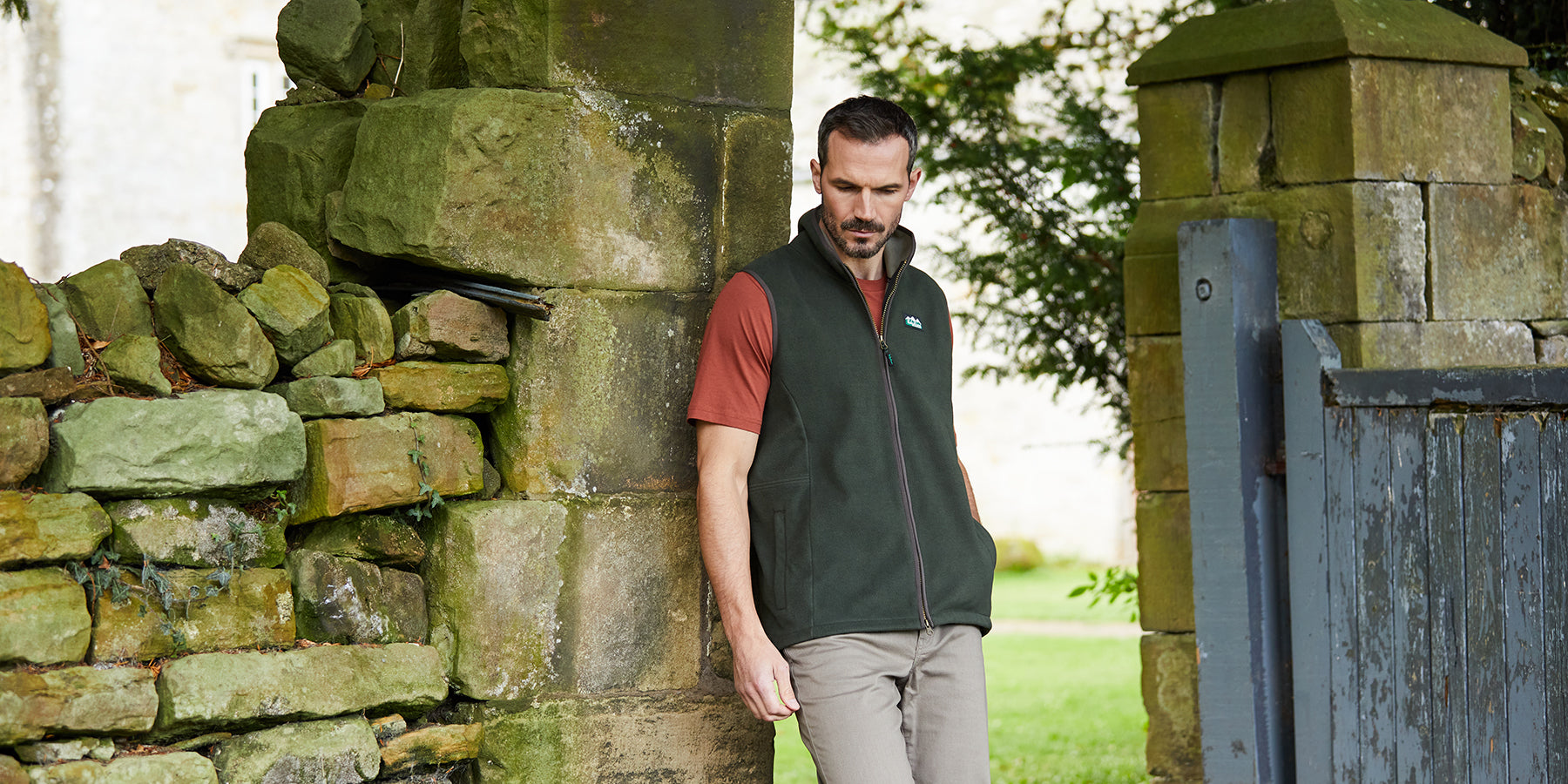 Man wearing the Ridegline Kodiak Gilet