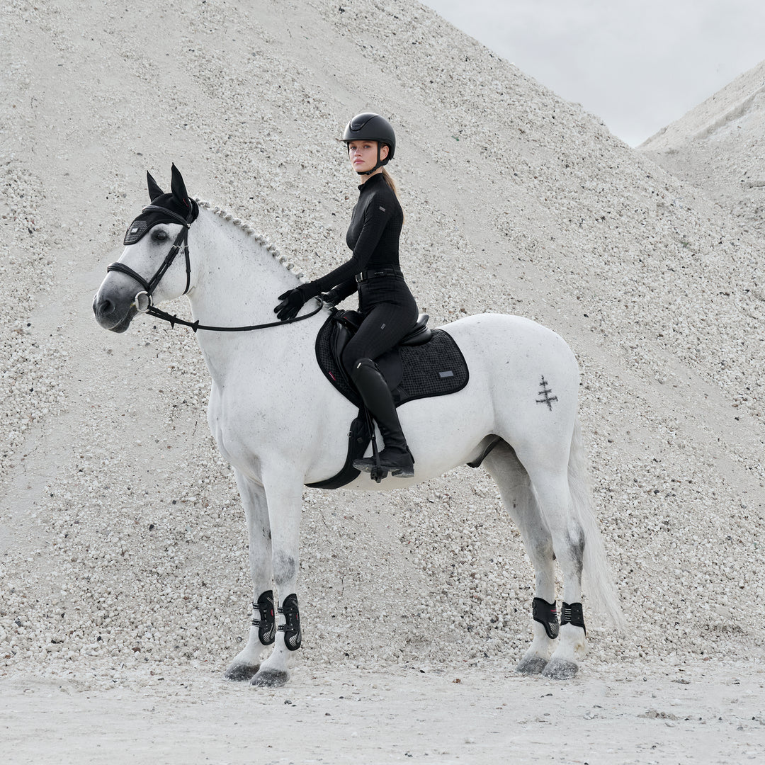 LeMieux Aspen Close Contact Square Houndstooth