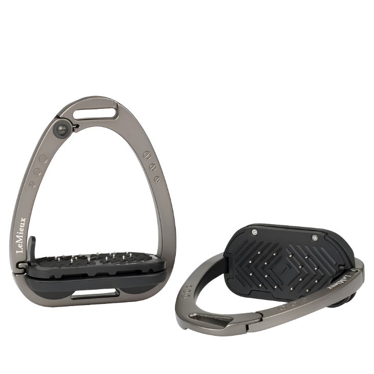 The LeMieux Vector Balance Stirrup#Carbon