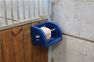 JFC Mineral Lick Holder