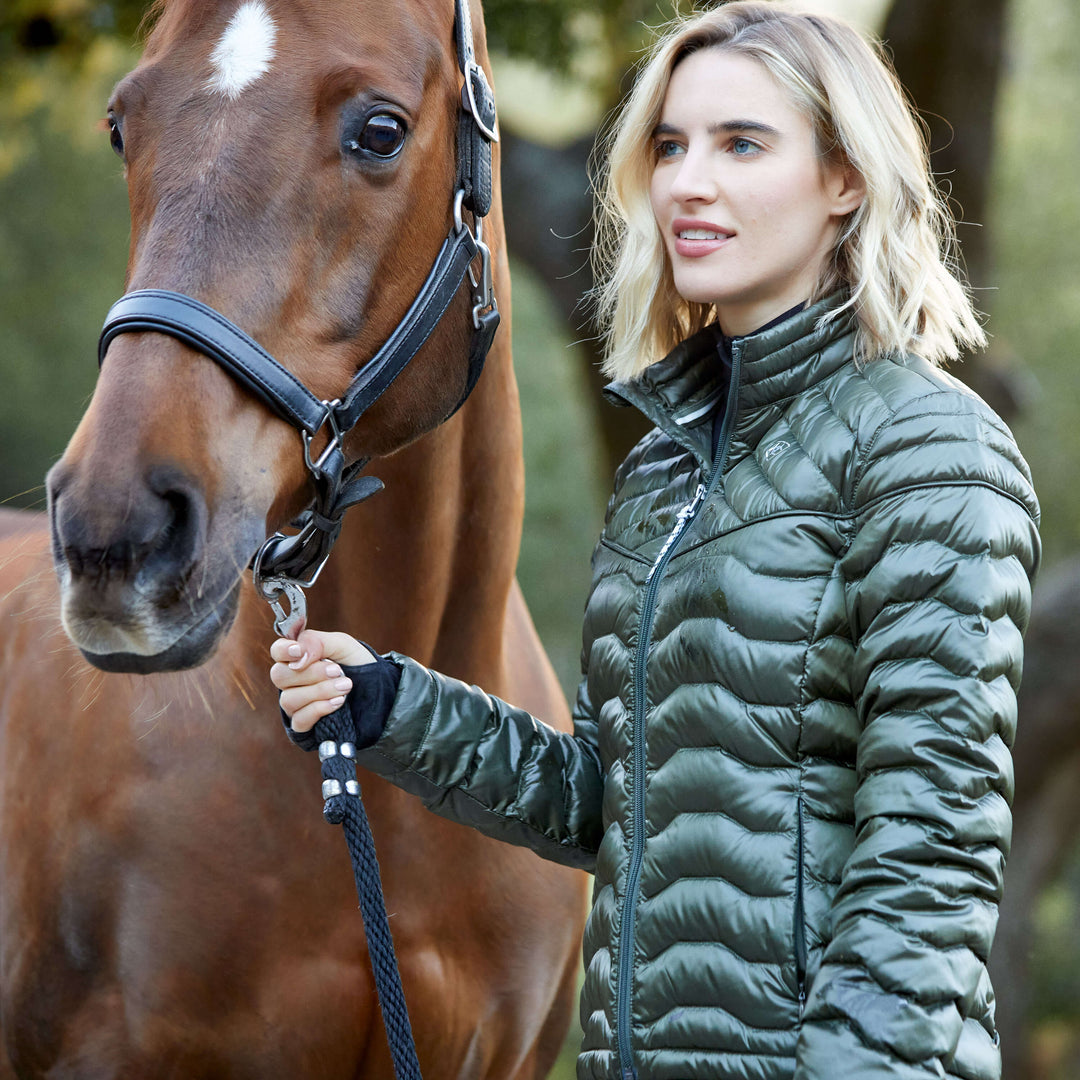 The Ariat Ladies Ideal Down Jacket in Green#Green