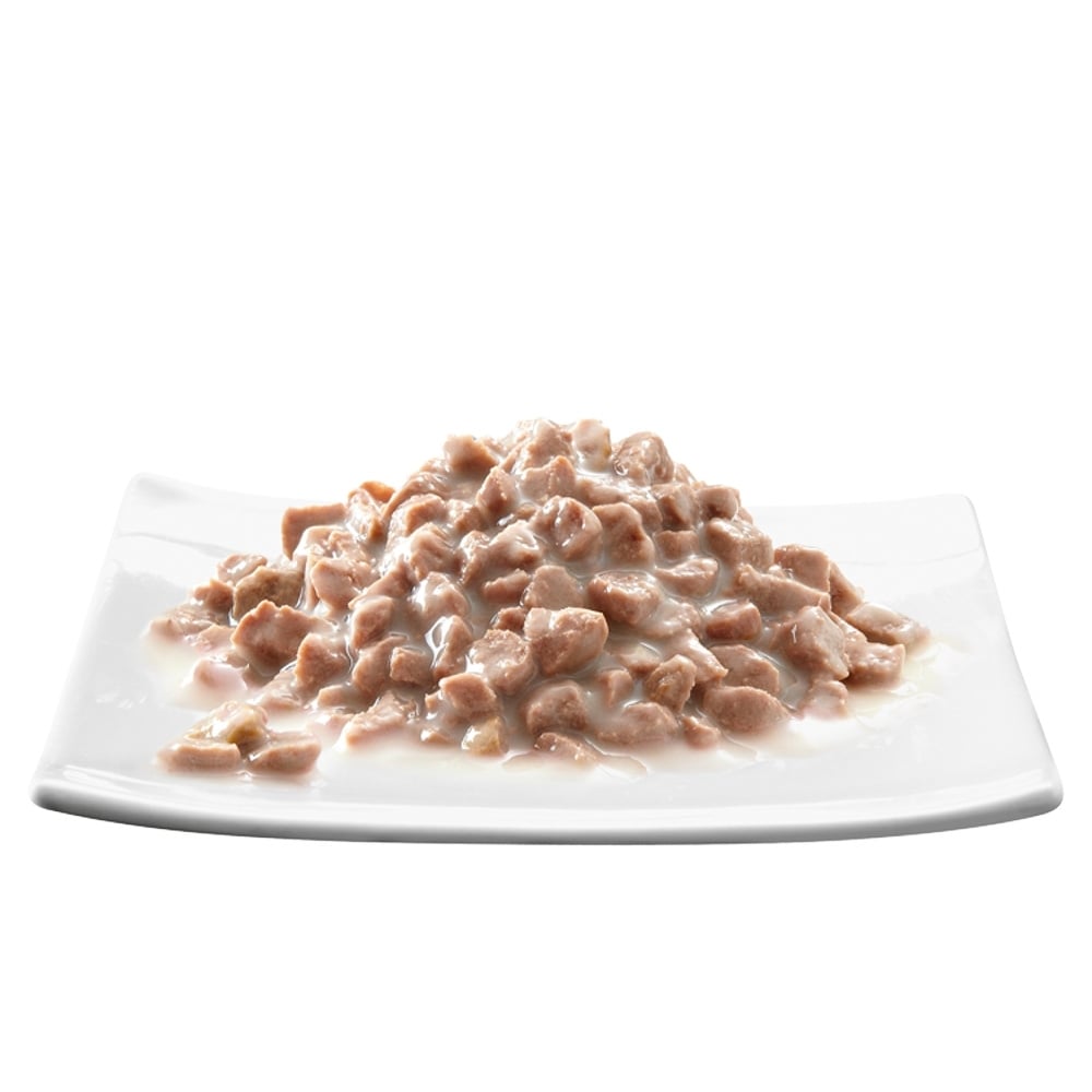 Sheba Fine Recipes with Turkey in White Sauce Cat Food Tray
