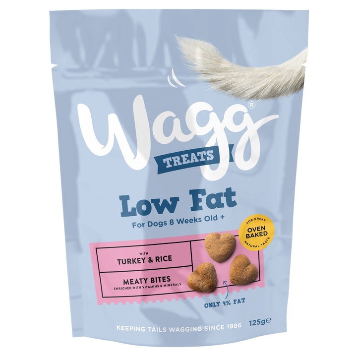 Wagg Low Fat Meaty Bites Dog Treats with Turkey & Rice 125g