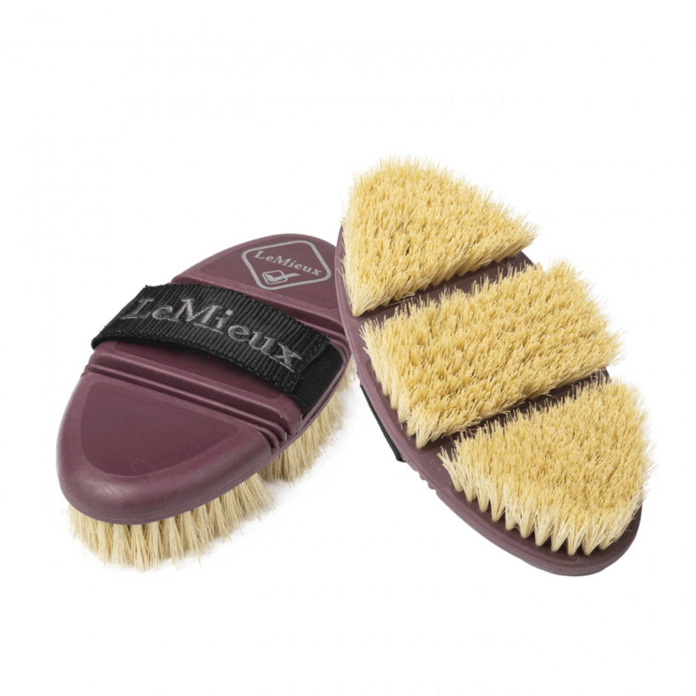 The LeMieux Flexi Scrubbing Brush in Rioja#Rioja