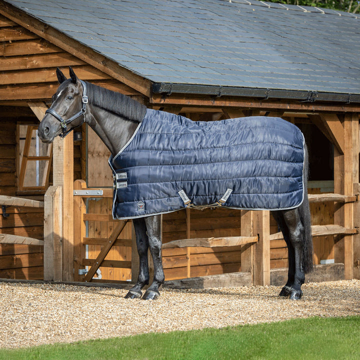 The LeMieux Arika Stable-Tek 100g Stable Rug in Navy#Navy