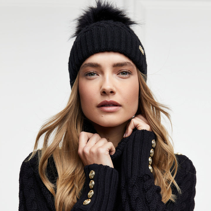 The Holland Cooper Ladies Windsor Bobble Hat in Black#Black