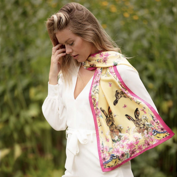 The Clare Haggas Ladies Narrow Silk Oopsie Daisy Scarf in Cream Print#Cream Print