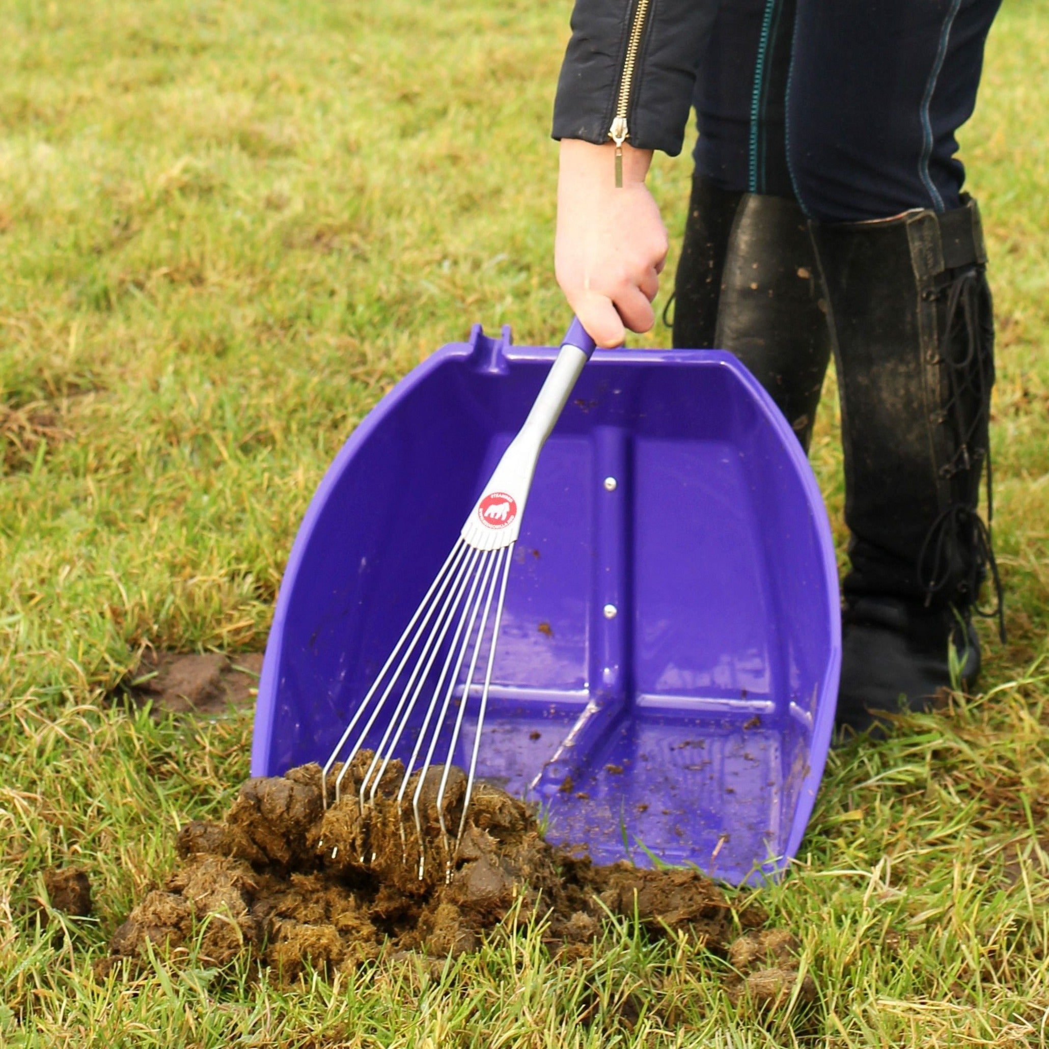 Red deals gorilla wheelbarrow